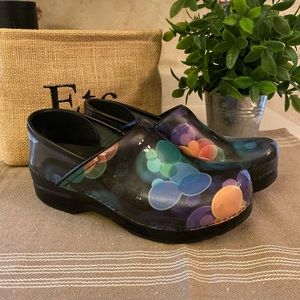 Dansko Clogs Bubble Pattern